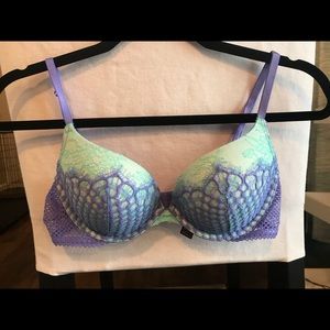 Very Sexy Victoria’s Secret Push Up Bra
